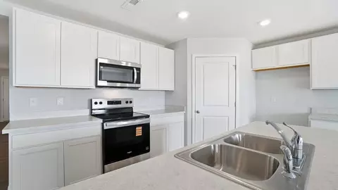 Kitchen - 1774 Pumpkin Ridge Rd, Circleville, OH 43113 photo 1 of 12
