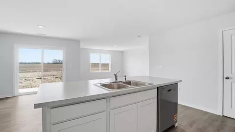 Kitchen - 1774 Pumpkin Ridge Rd, Circleville, OH 43113 photo 5 of 12
