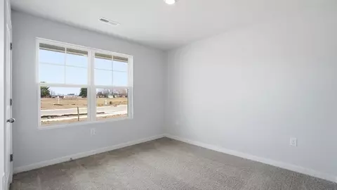 Bedroom - 1774 Pumpkin Ridge Rd, Circleville, OH 43113 photo 5 of 22