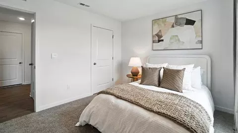 Bedroom - 1774 Pumpkin Ridge Rd, Circleville, OH 43113 photo 11 of 22