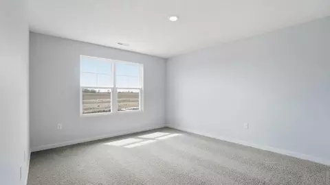 Bedroom - 1774 Pumpkin Ridge Rd, Circleville, OH 43113 photo 2 of 22