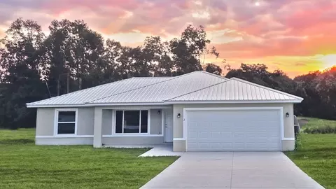 Exterior - 107 N Ridgewood Dr, Sebring, FL 33870 photo 2 of 3
