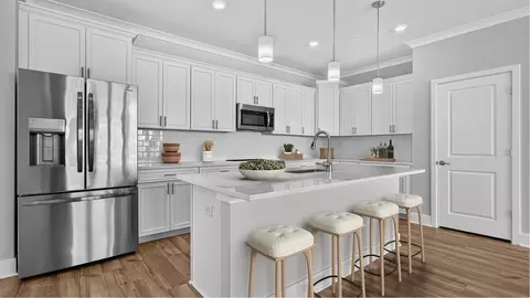Kitchen - 17055 Gathering St, Boyds, MD 20841 photo 3 of 5