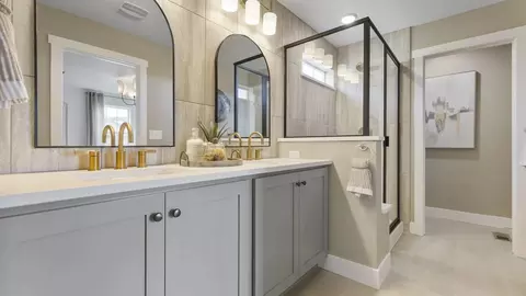 Bath - 24217 E 53rd Dr, Aurora, CO 80019 photo 2 of 4