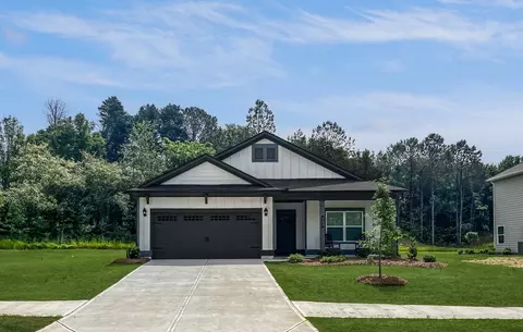 Exterior - 136 Peters St, Calhoun, GA 30701 photo 5 of 6