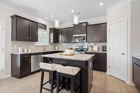 Kitchen - 136 Peters St, Calhoun, GA 30701 photo 7 of 7