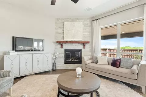 Living - 1804 Hickory Chase Ln, Anna, TX 75409 photo 2 of 6