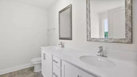 Bath - 305 River Trace Loop, Simpsonville, SC 29680 photo 2 of 4