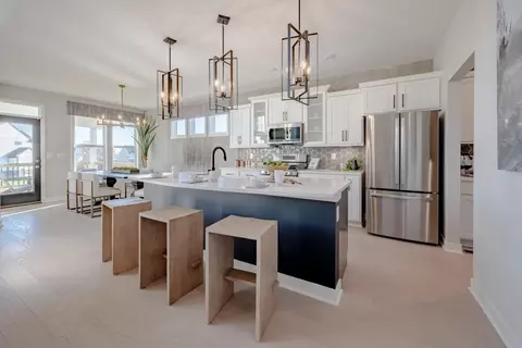 Kitchen - 5236 Ivy Rose Ln, Cincinnati, OH 45247 photo 3 of 9