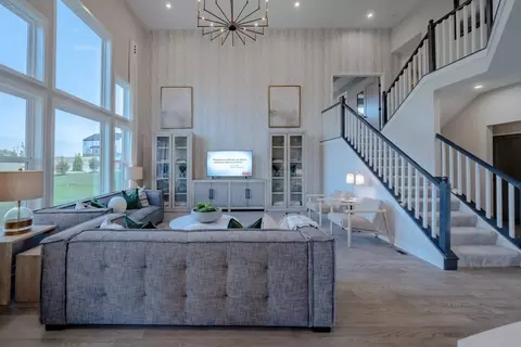 Living - 5236 Ivy Rose Ln, Cincinnati, OH 45247 photo 6 of 9