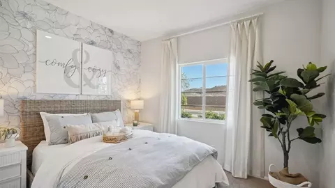Bedroom - 31053 Willow Oak Dr, Winchester, CA 92596 photo 7 of 11