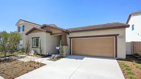 31053 Willow Oak Dr, Winchester, CA 92596
