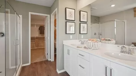 Entry Way - 31053 Willow Oak Dr, Winchester, CA 92596 photo 3 of 4