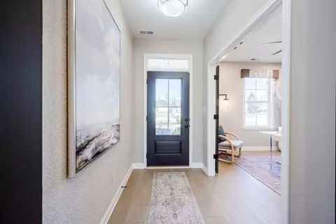 Entry Way - 4203 Altman Ave, Springfield, OH 45505 photo 2 of 7