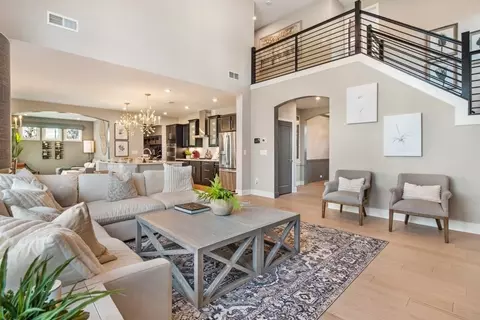 Living - 4203 Altman Ave, Springfield, OH 45505 photo 10 of 14