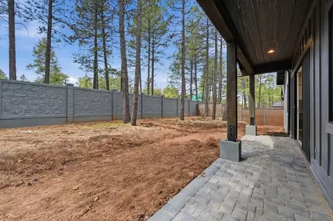 3165 W Virgo Dr, Flagstaff, AZ 86001