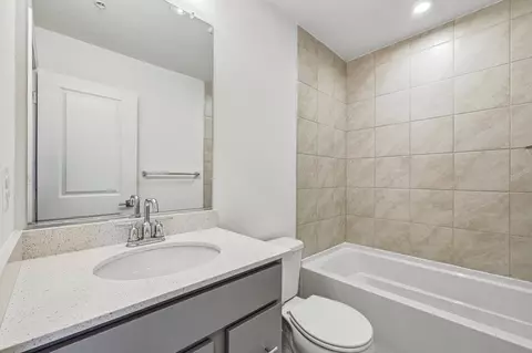 Bath - 1831 John Stricker Ave, Baltimore, MD 21222 photo 3 of 3