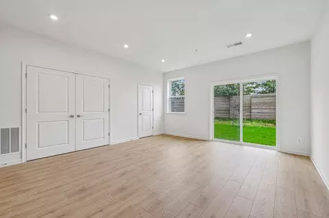 Living - 1831 John Stricker Ave, Baltimore, MD 21222 photo 3 of 4