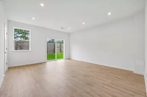 Living - 1831 John Stricker Ave, Baltimore, MD 21222 photo 4 of 4
