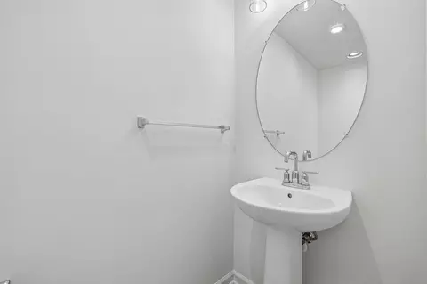Bath - 1831 John Stricker Ave, Baltimore, MD 21222 photo 1 of 3