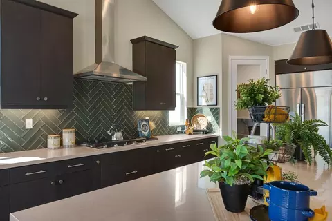 Kitchen - 29902 Vintage Ct, Castaic, CA 91384 photo 4 of 6