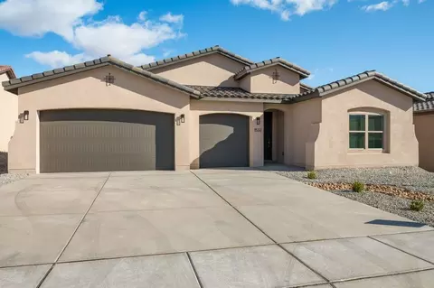 1532 Valle De Colores NW, Los Lunas, NM 87031