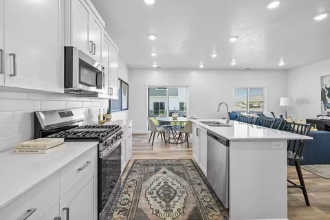 Kitchen - 843 S 380 E, Smithfield, UT 84335 photo 2 of 2