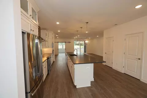 Kitchen - 719 Iron Forge Rd UNIT B, Frederick, MD 21702 photo 2 of 5