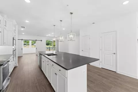 Entry Way - 719 Iron Forge Rd UNIT B, Frederick, MD 21702 photo 3 of 3