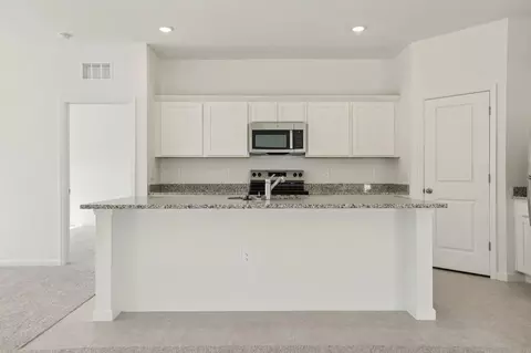 Kitchen - 10054 W Devonshire Ave, Phoenix, AZ 85037 photo 1 of 3