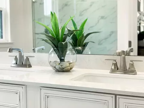 Bath - 7137 Sollers Point Rd, Baltimore, MD 21222 photo 7 of 7