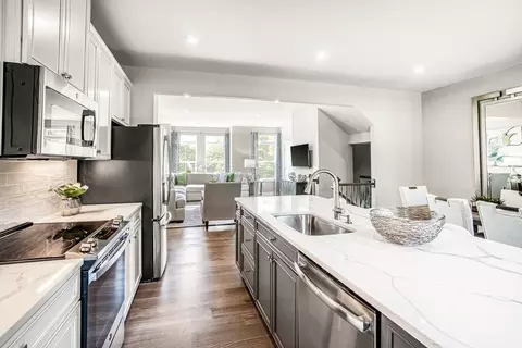 Kitchen - 7137 Sollers Point Rd, Baltimore, MD 21222 photo 6 of 7