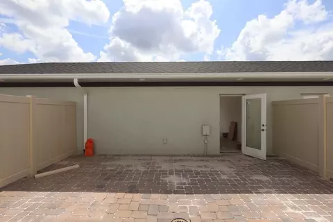 Exterior - 1413 Hyde St, Saint Cloud, FL 34771 photo 5 of 8