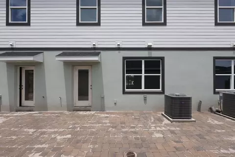 Exterior - 1413 Hyde St, Saint Cloud, FL 34771 photo 2 of 8