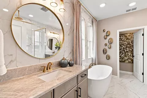 Bath - 6742 Tentpeg Way, Saint Cloud, FL 34771 photo 4 of 7