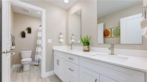 Bath - 1775 N Truman Ave, Eagle, ID 83616 photo 2 of 3
