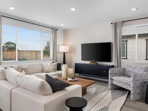Living - 11467 Sheehan Ln, Beaumont, CA 92223 photo 2 of 2