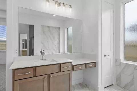 Bath - 1817 Willow Bean Dr, Georgetown, TX 78633 photo 1 of 3
