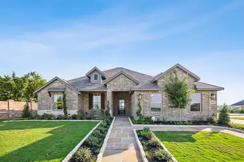 1240 Clubhouse Dr, Burleson, TX 76028