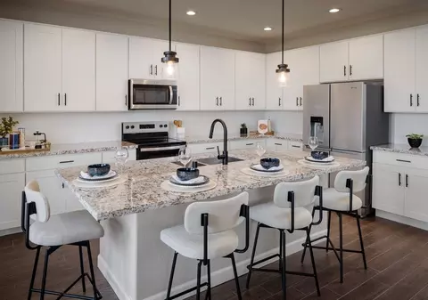 Kitchen - 6287 Avenue 305, Visalia, CA 93291 photo 7 of 7