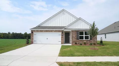 336 Oakmont Cir, Calera, AL 35040