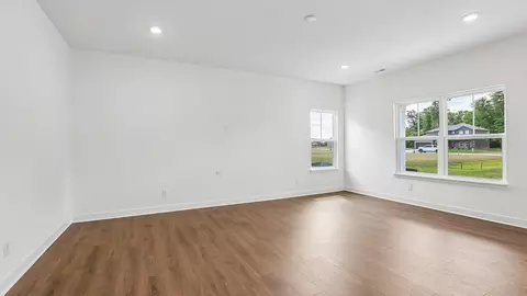 Living - 5751 Bancroft Dr, Pendleton, IN 46064 photo 1 of 7