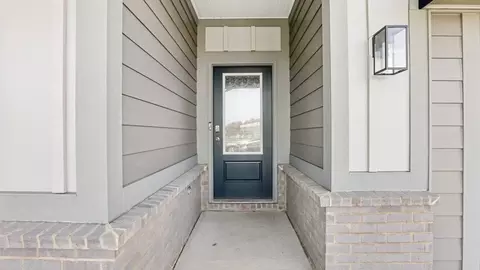 Entry Way - 5751 Bancroft Dr, Pendleton, IN 46064 photo 1 of 2