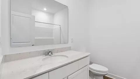 Bath - 5751 Bancroft Dr, Pendleton, IN 46064 photo 1 of 5