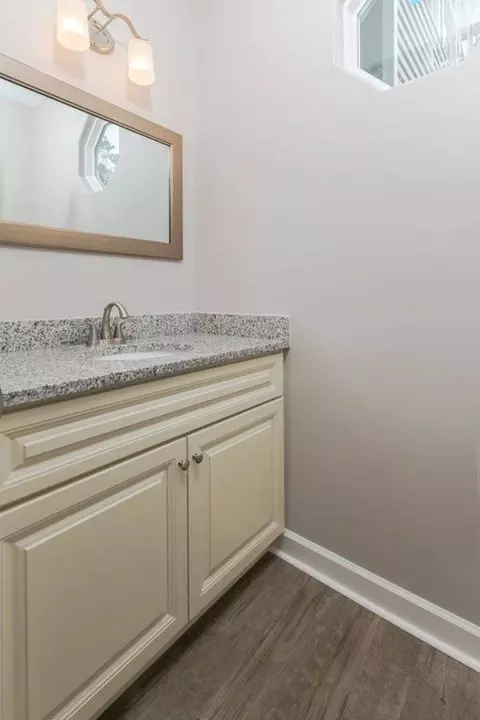 Bath - 234 Hall Rd, Hampton, VA 23664 photo 6 of 6