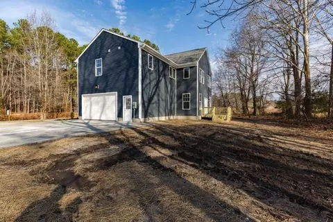 Exterior - 234 Hall Rd, Hampton, VA 23664 photo 11 of 17