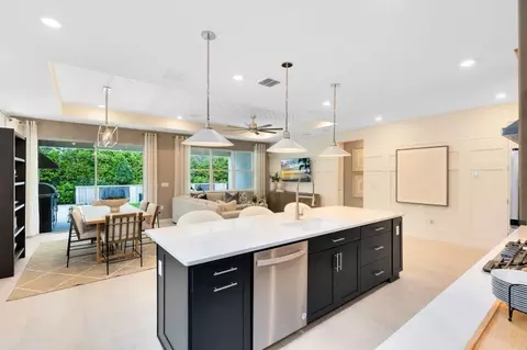 Kitchen - 4910 Twin Lakes Blvd, Saint Cloud, FL 34772 photo 2 of 10