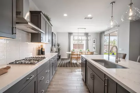 Kitchen - 7911 E Raleigh Ave, Mesa, AZ 85212 photo 5 of 5