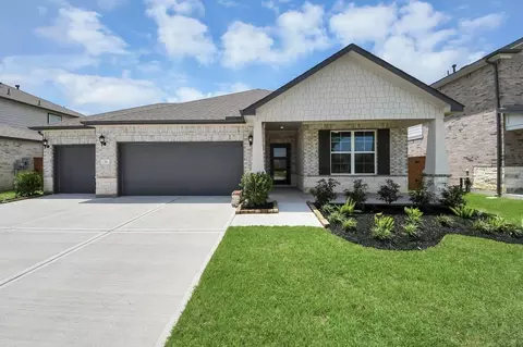 71 Leon Way, Dayton, TX 77535