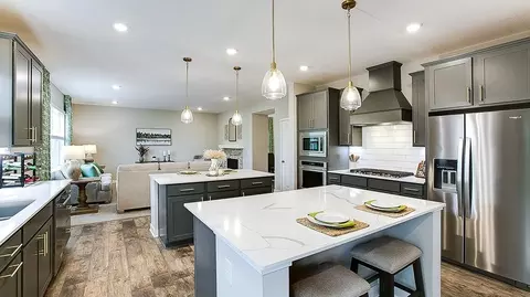 Kitchen - 3792 Brookside Dr, Chaska, MN 55318 photo 6 of 10